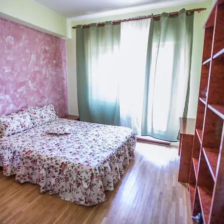 Atheneum Center Terrace & View Flat شقة